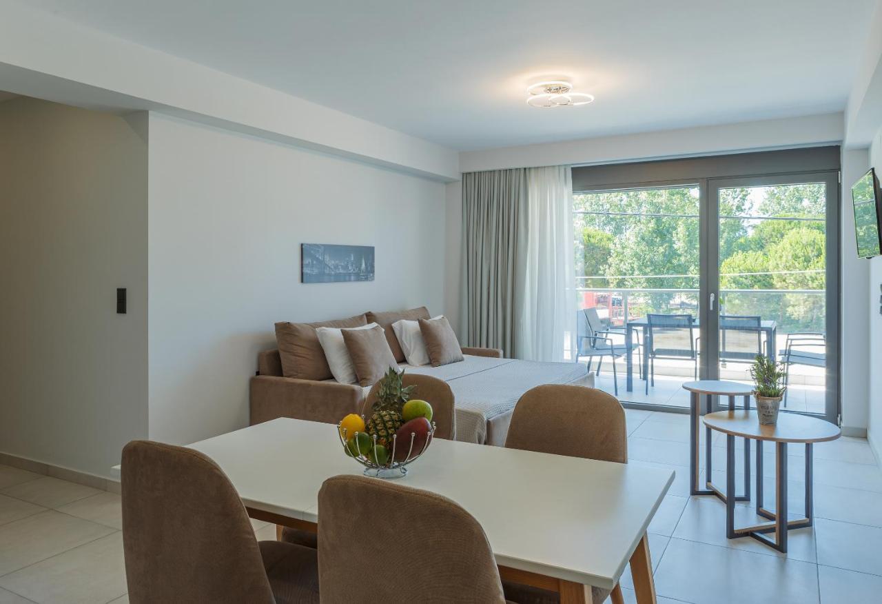 Bisaltae Seaside Suites เกราโมตี ภายนอก รูปภาพ